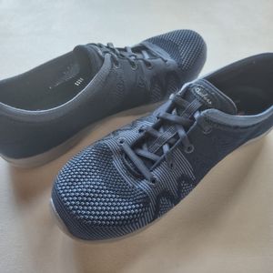 Relaxed fit sketchers